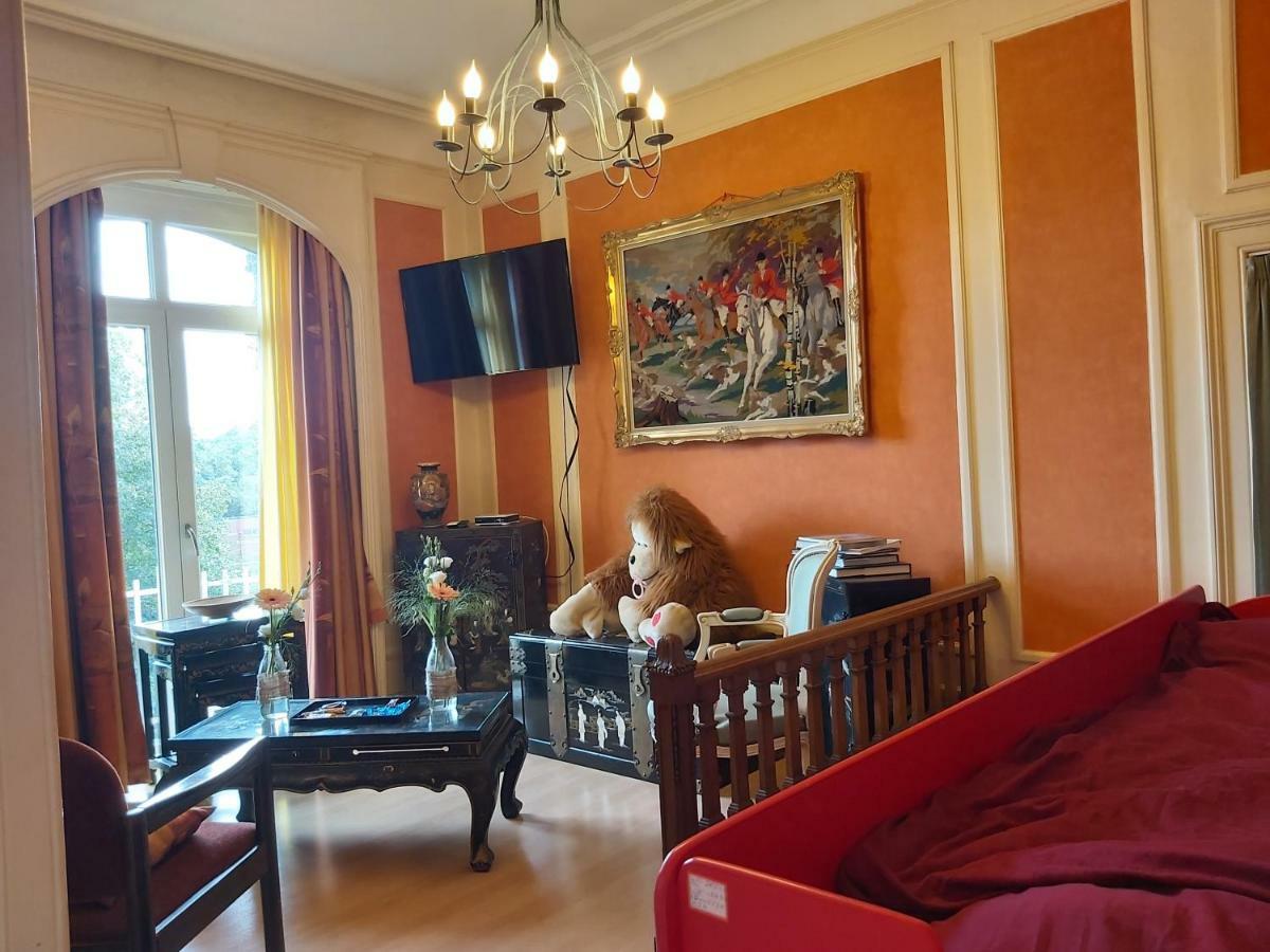 Chateau Lambert Moulinsart Hotel, Shuttle Airport, Long Term Parking, Snooker, Large Terrasse, Dinner, Breakfast Шарлеруа Екстер'єр фото